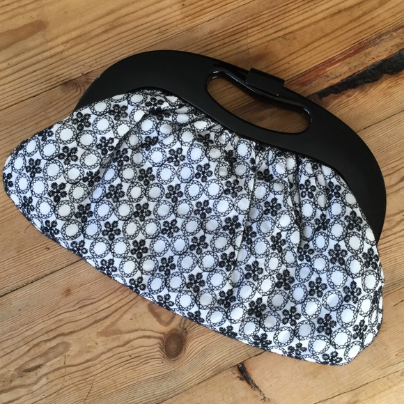 LOFT Handbags - Ann Taylor Loft Black & White Floral Fabric Clutch